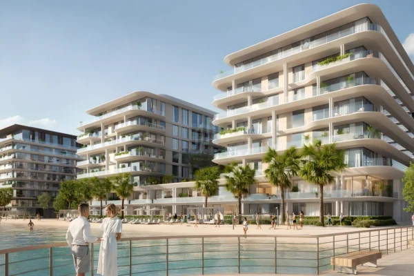 Spacious 1 Bedroom with Balcony | Canal View