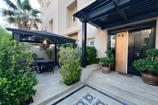 4BR Villa| Upgraded | Premium Al Hamra Living 4