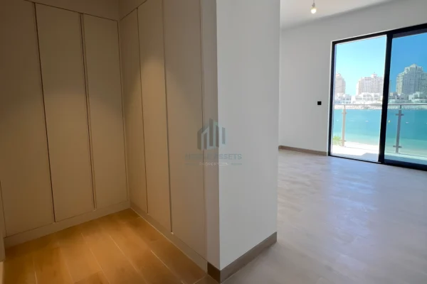 Beachfront 4BR Villa | 3 Years Payment Plan | Distress -10% below OP 16