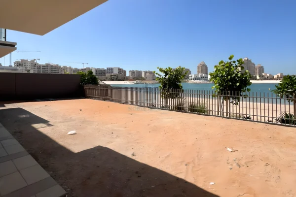 Beachfront 4BR Villa | 3 Years Payment Plan | Distress -10% below OP 28