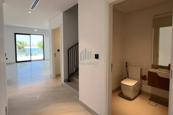 Beachfront 4BR Villa | 3 Years Payment Plan | Distress -10% below OP 7