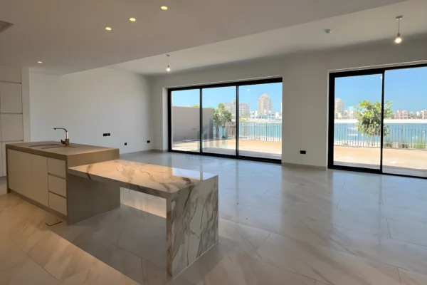 Beachfront 4BR Villa | 3 Years Payment Plan | Distress -10% below OP 8
